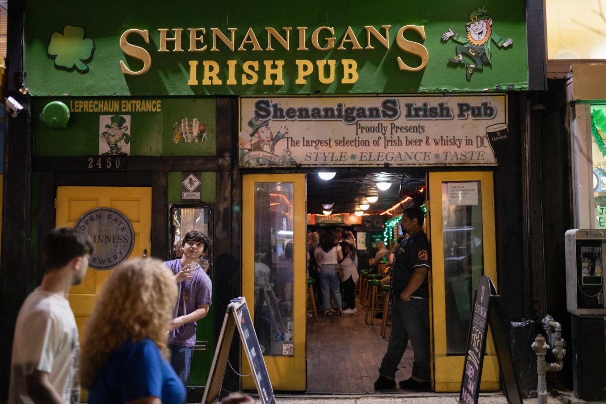 stand-up Comedy at Shenanigan’s Irish Pub